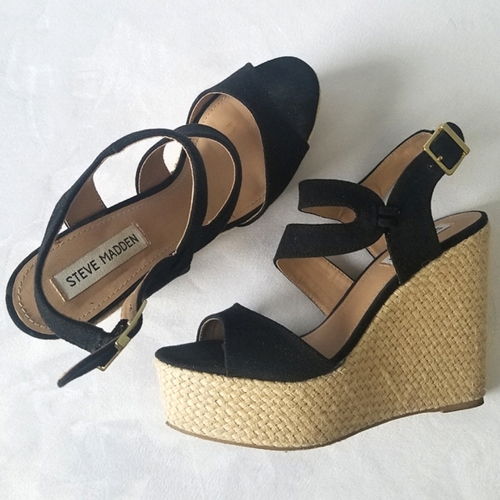 💥NEW💥 Steve Madden Wedge  8.5. Condition 8/10
